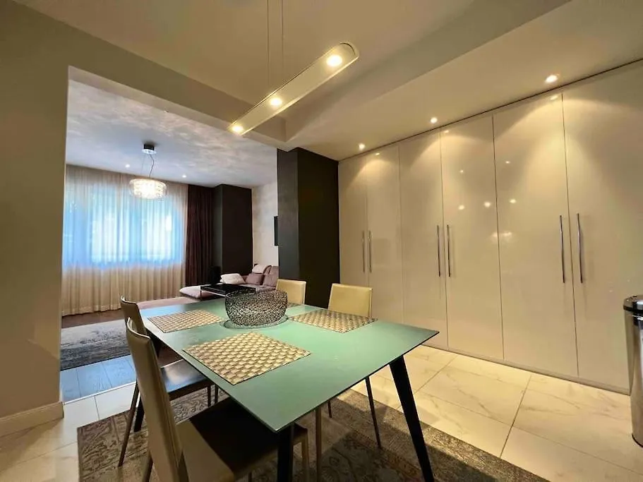 Perfectly Sumptuous Centre Apartment, 2-Minute Walk From Vitosha Boulevard Sofia 0*,